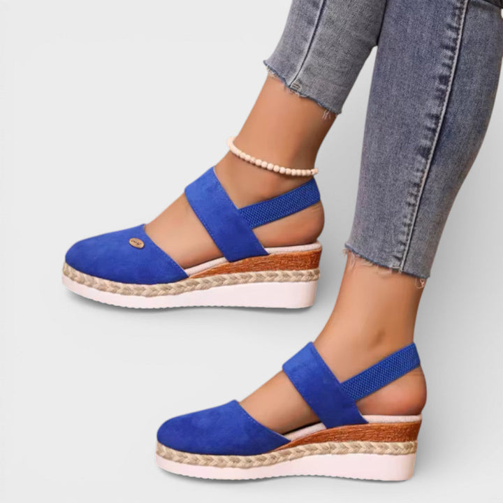 Sandales compensées bout fermé style espadrille Nelvoire — coloris bleu