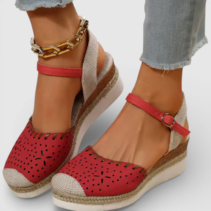 Espadrilles compensées perforées à bout fermé Nelvoire — Blandine, collection femme