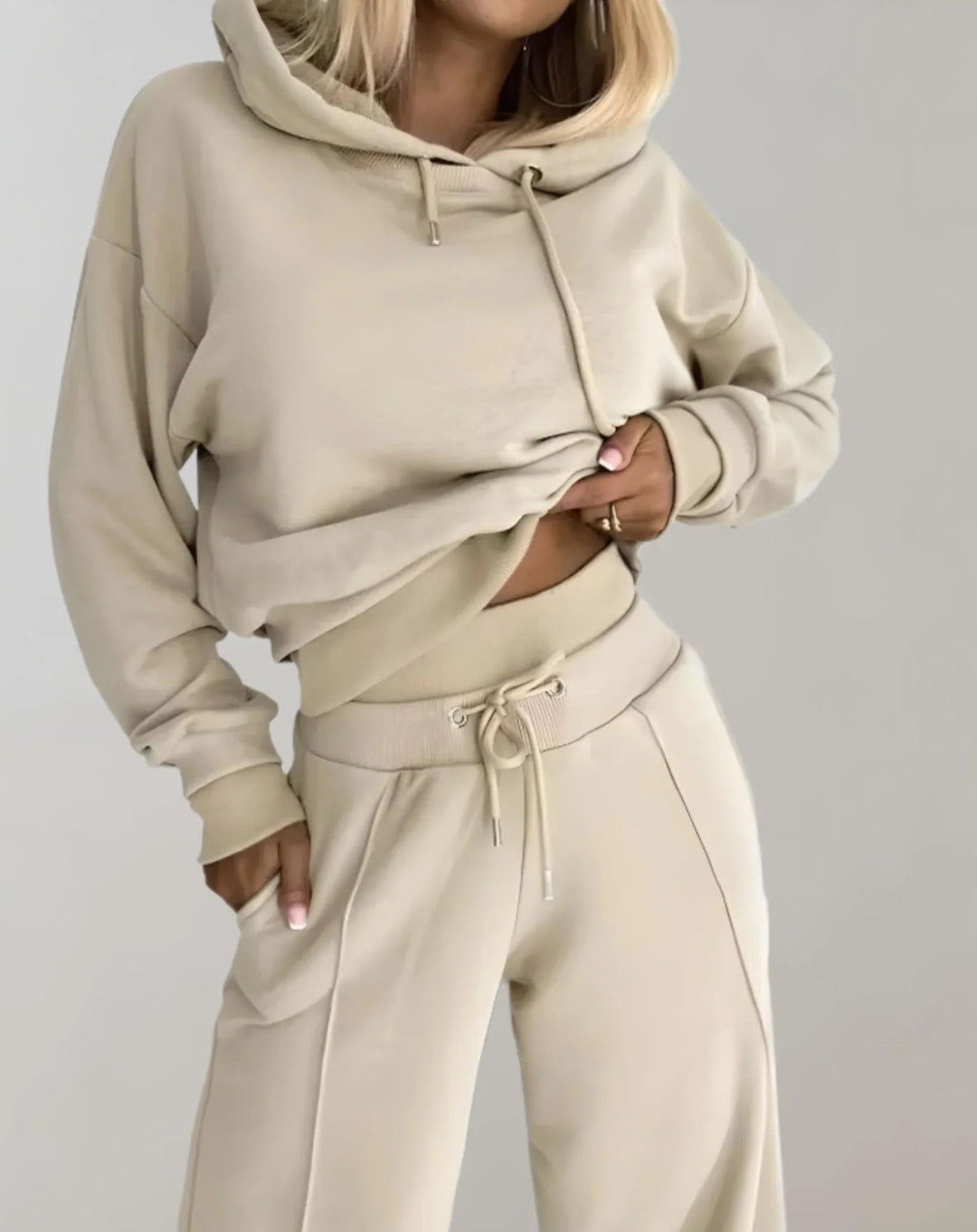 Ensemble deux pièces à capuche et pantalon ample Nelvoire — coloris beige
