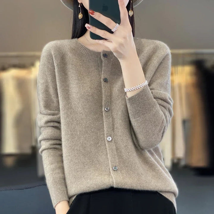Pull en maille boutonné devant Nelvoire — coloris marron